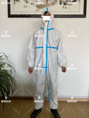 压胶防护服